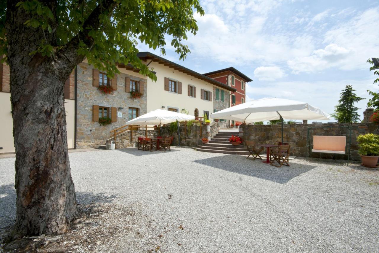 Alloggio Agrituristico CORTE SAN BIAGIO Corno di Rosazzo Esterno foto
